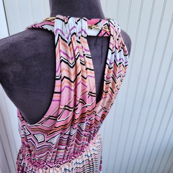 Jennifer Lopez Pink and White High Low Sundress with Sleeveless Halter Neck - Picture 3 of 16